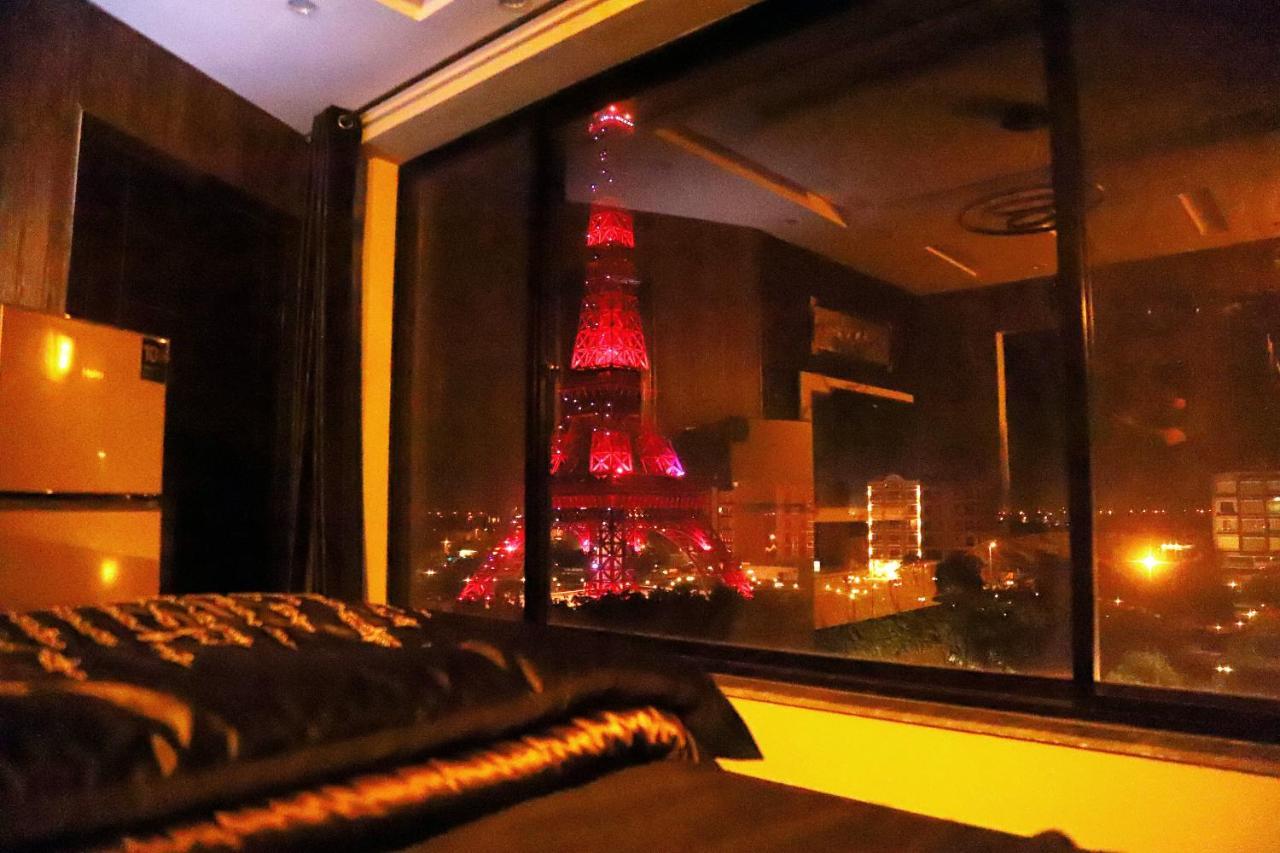 Adara Suites Лахор Экстерьер фото