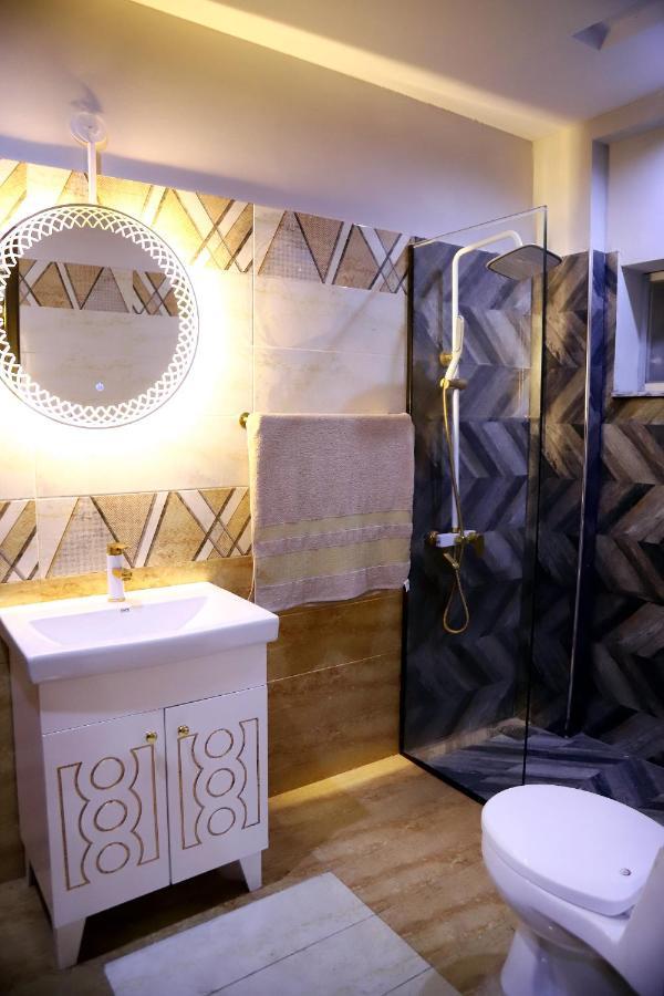 Adara Suites Лахор Экстерьер фото