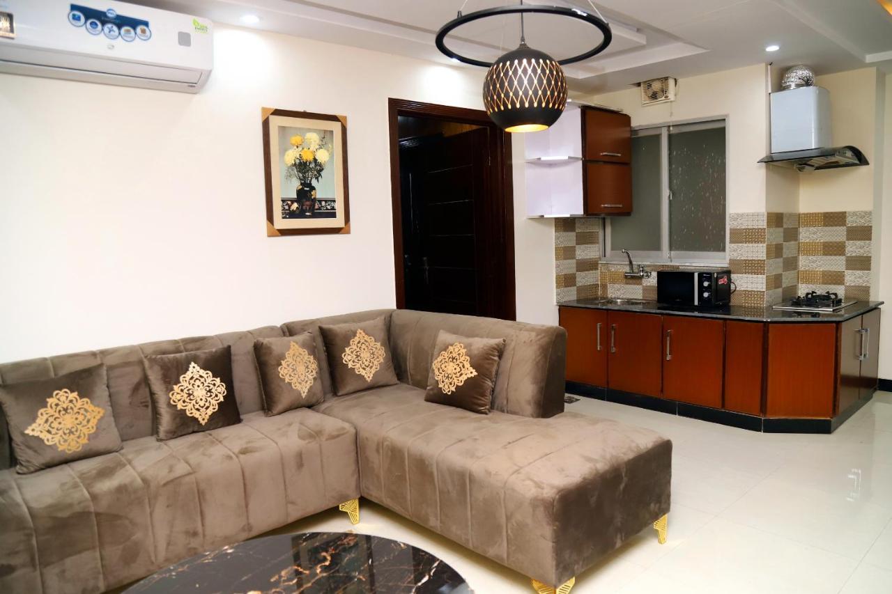 Adara Suites Лахор Экстерьер фото