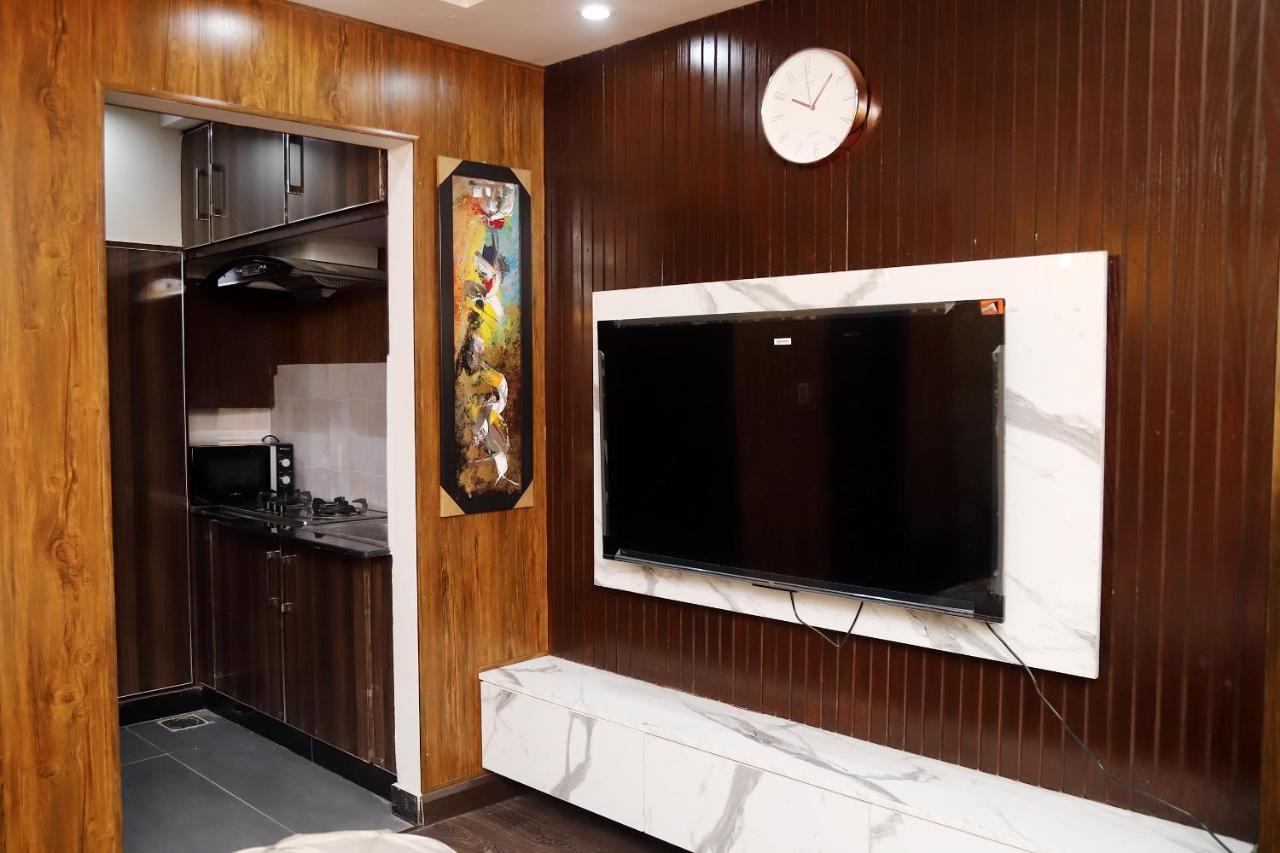 Adara Suites Лахор Экстерьер фото