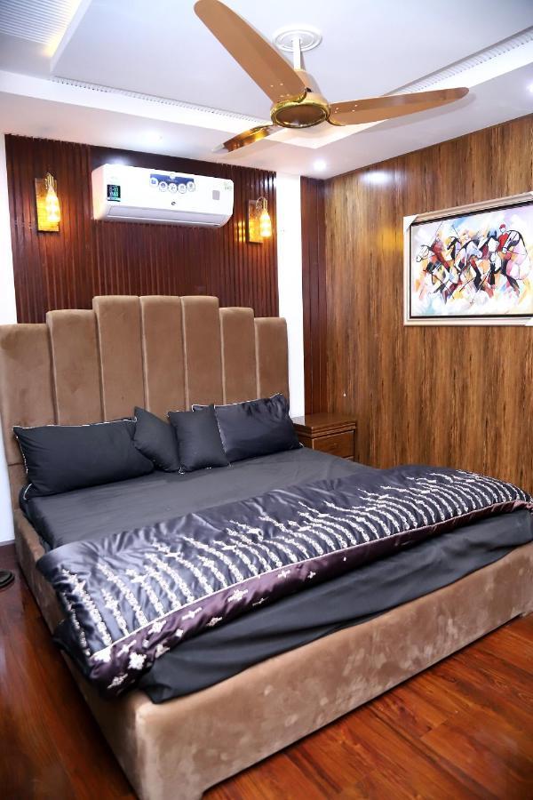Adara Suites Лахор Экстерьер фото